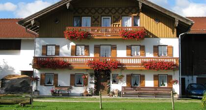 Vacation Rental: Farmhouse, 2nd Floor, 70 square meters