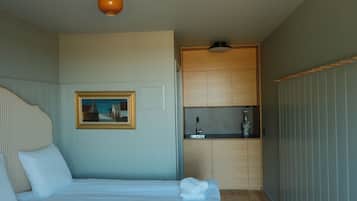 Comfort Double Room, Sea View | Private kitchen