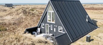 Unique cottage with sea view - close to fantastic sandy beach/North Sea