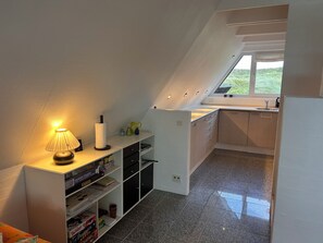 Private kitchen - Unique cottage with sea view - close to fantastic sandy beach/North Sea (pandrup)
