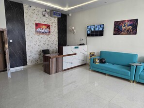 House | Reception