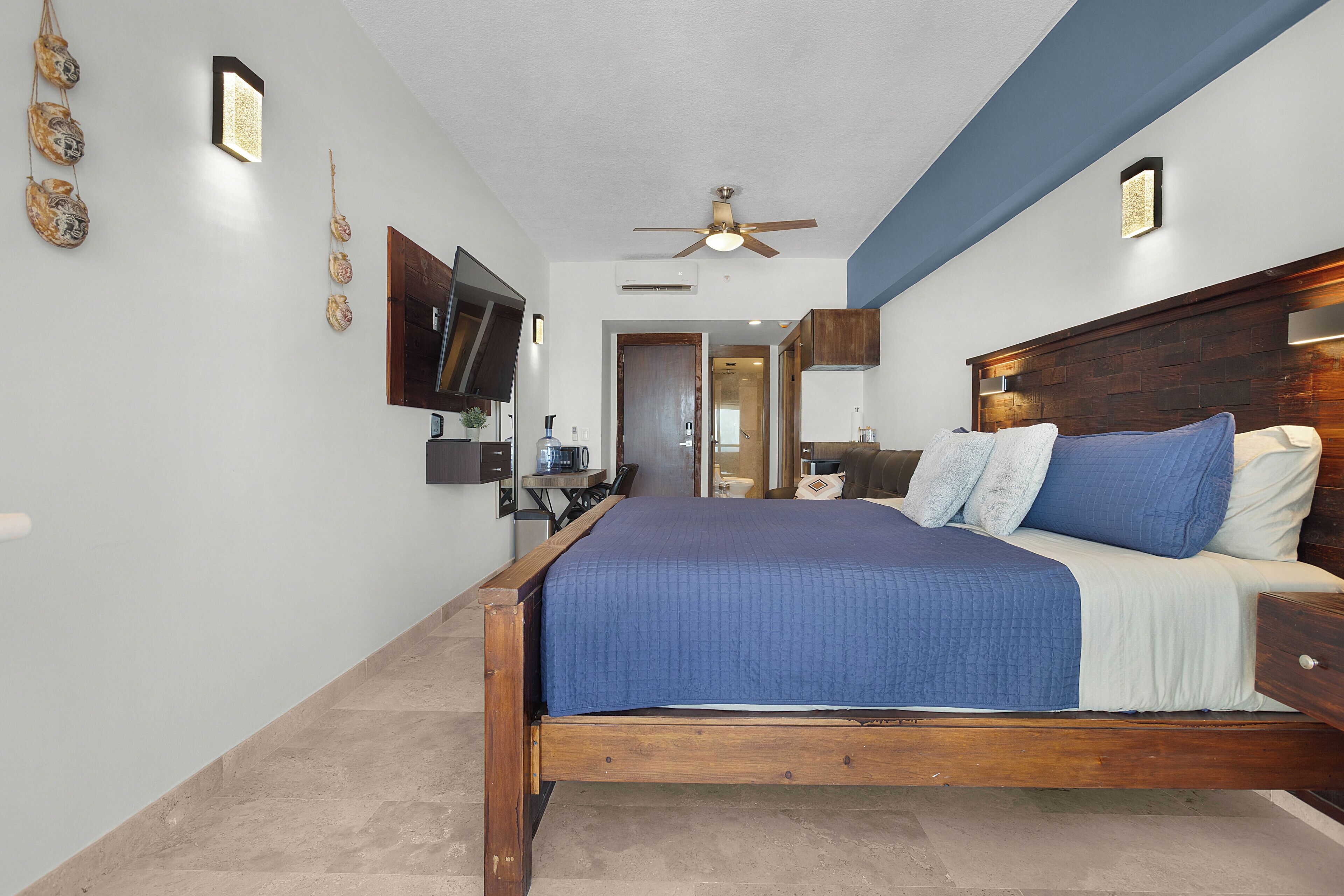 1 bedroom, desk, iron/ironing board, free WiFi