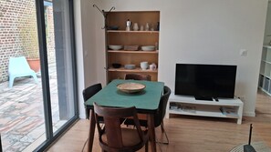 Dining - Vrbo Property (Lecelles)
