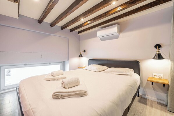 Departamento | 3 habitaciones y espacio para trabajar con laptop 