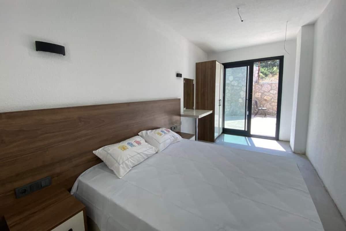 Superior Double or Twin Room, Courtyard View | Laptop workspace, WiFi (free)
