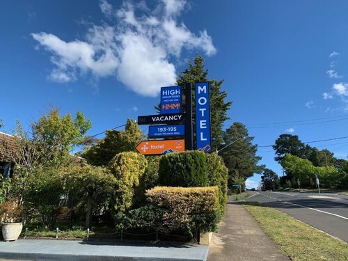 We are located in the Blackheath near Katoomba Blue Mountains three sisters