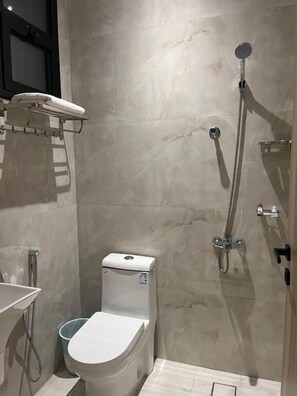 Bathroom - Ayas Unaizah - (Unaizah)