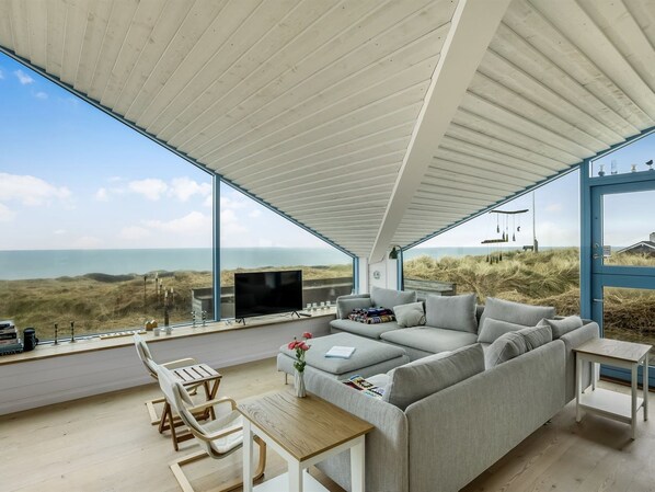 Fernseher, Kamin