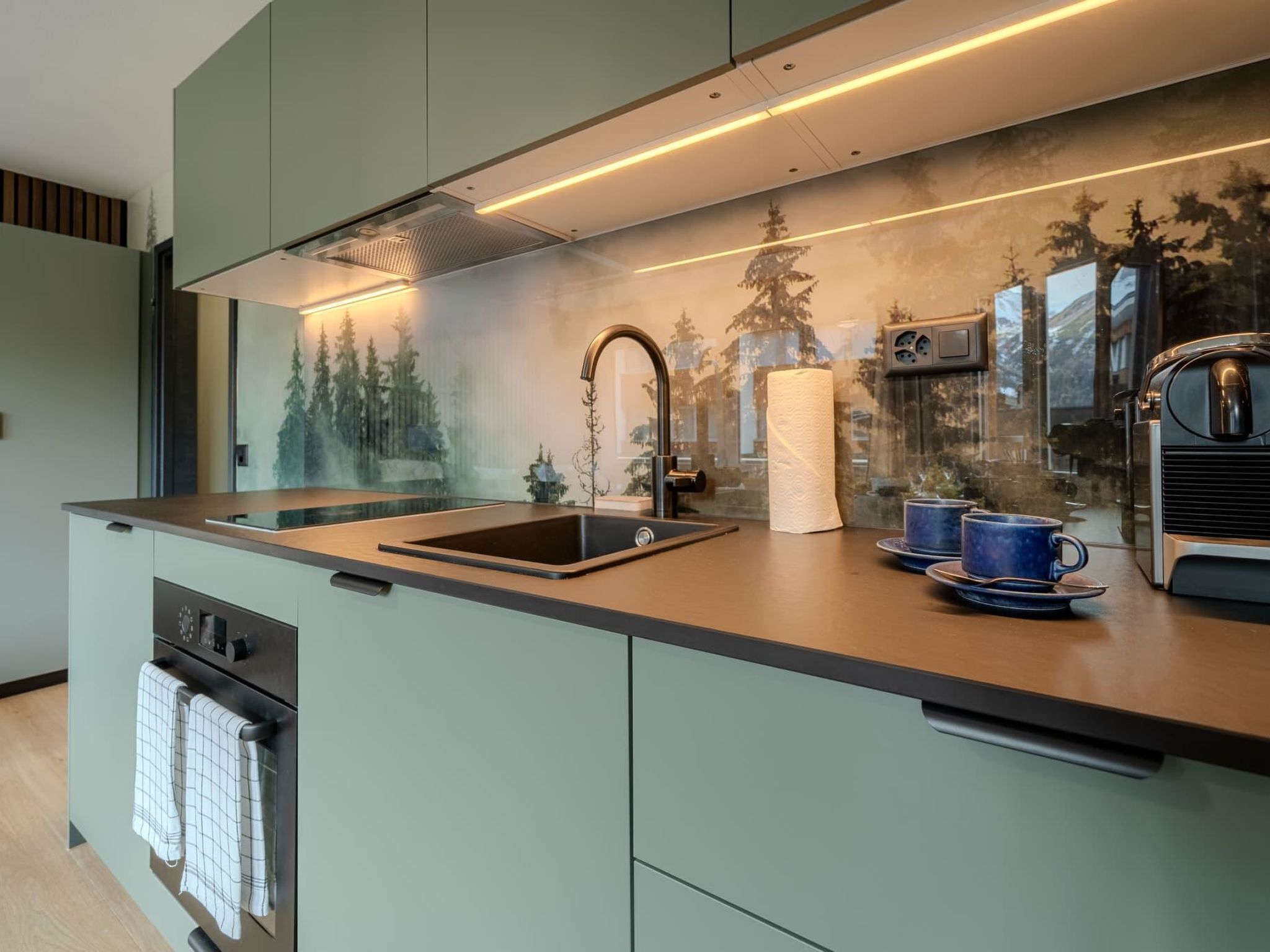 Fridge, oven, cookware/dishes/utensils