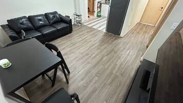 Room, 3 Bedrooms | Living area