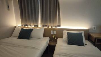 Deluxe Triple Room, Private Bathroom | Free WiFi