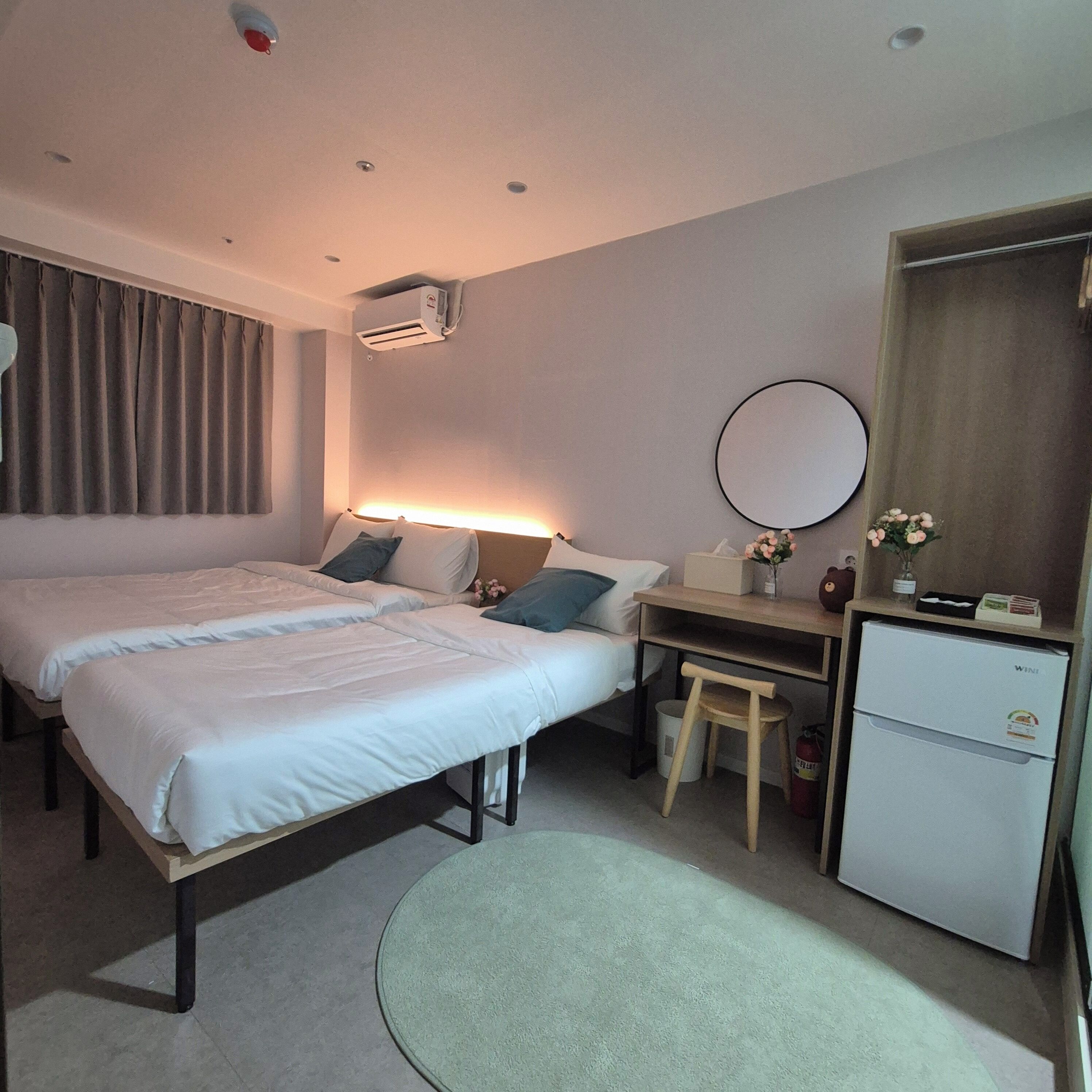 Deluxe Triple Room, Private Bathroom | Free WiFi
