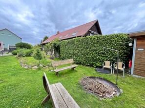 Apartment | View from property - Neues Appartement im Ferienhof Neuendorf (Luetow)