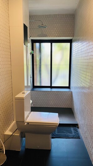 Bathroom - BBQ Hub Ella (Ella)