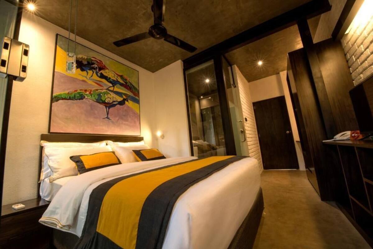 Deluxe Double Room, Balcony, Courtyard View | In-room safe, blackout drapes, WiFi (free)
