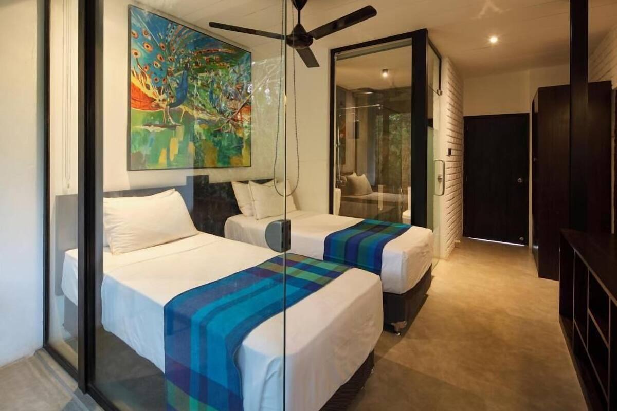 Deluxe Twin Room, Balcony, Courtyard View | In-room safe, blackout drapes, WiFi (free)