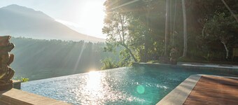 Villa lereng agung 