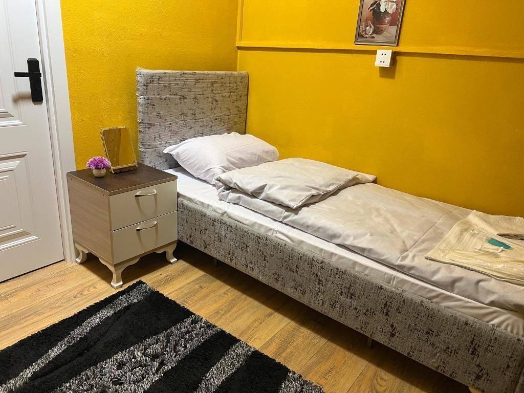 Classic Twin Room, Courtyard View | Soundproofing, free WiFi