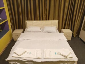 Soundproofing, free WiFi - Baku express Hostel (Baku)