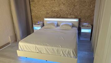 Double Room | Free WiFi