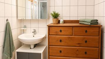 Dusche, Toilettenpapier
