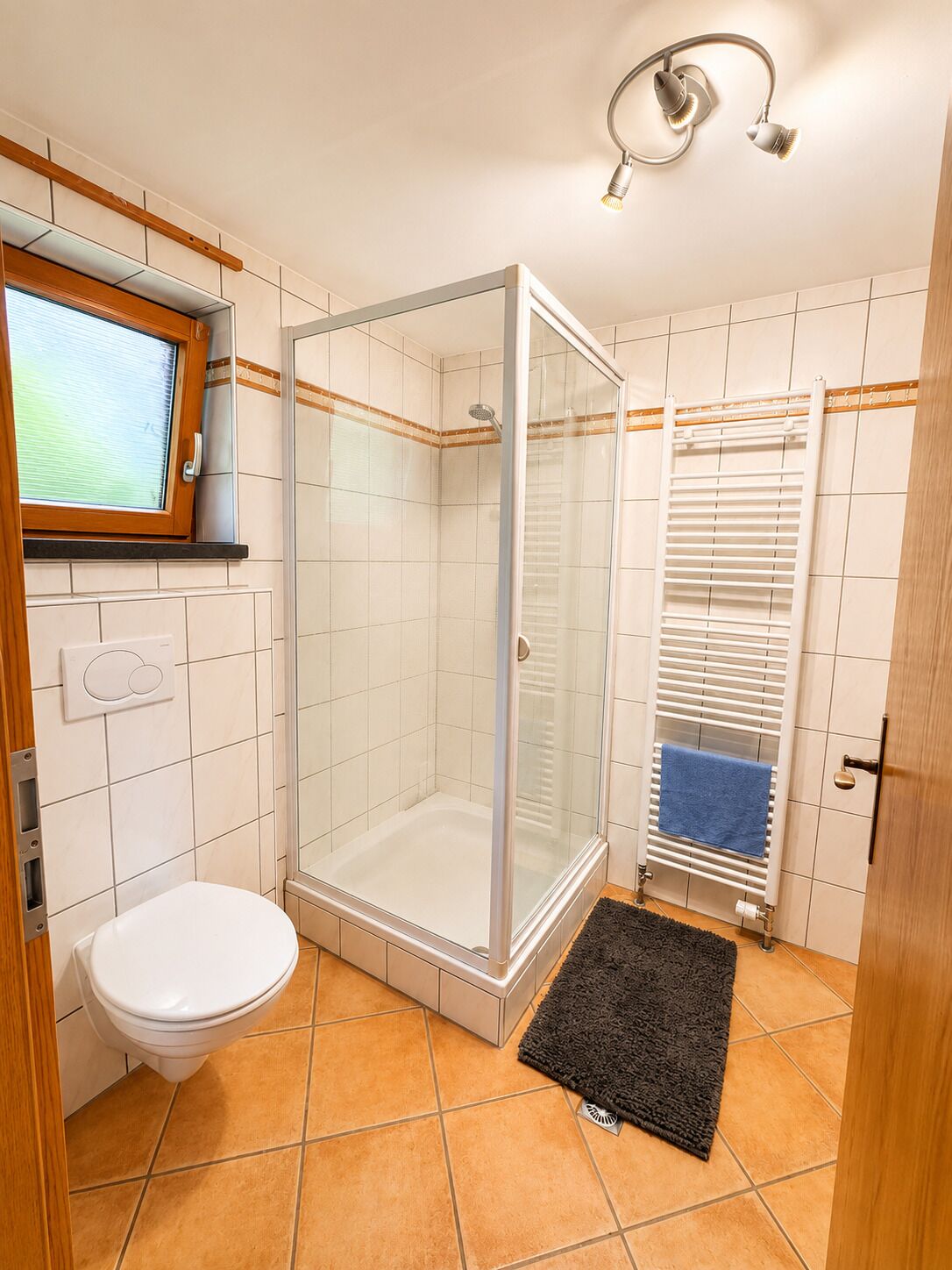 Douche, papier toilette