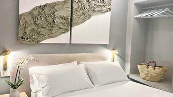 In-room safe, desk, blackout drapes, free WiFi