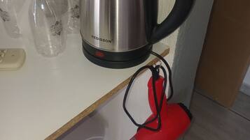 Room, 1 Bedroom, Smoking | Coffee and/or coffee maker