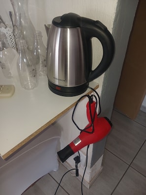 Quarto, 1 quarto, para fumantes | Café e/ou cafeteira