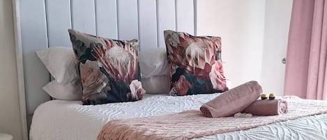 Room, 1 Bedroom, Smoking | 1 bedroom