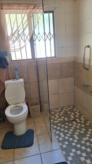 Room, 1 Bedroom, Smoking | Bathroom - Room-cozy Private Room With En-suite in (Johannesburg)