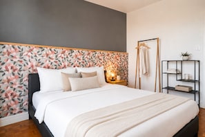 4 bedrooms, iron/ironing board, travel cot, free WiFi - Business & Family •Great Comfort (Angers)