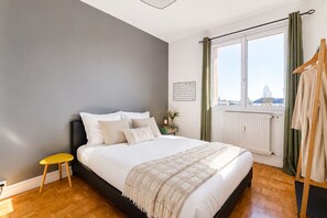 4 bedrooms, iron/ironing board, travel crib, free WiFi - Business & Family •Great Comfort (Angers)