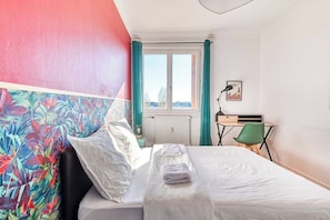 4 chambres, fer et planche à repasser, lit parapluie, Wi-Fi gratuit