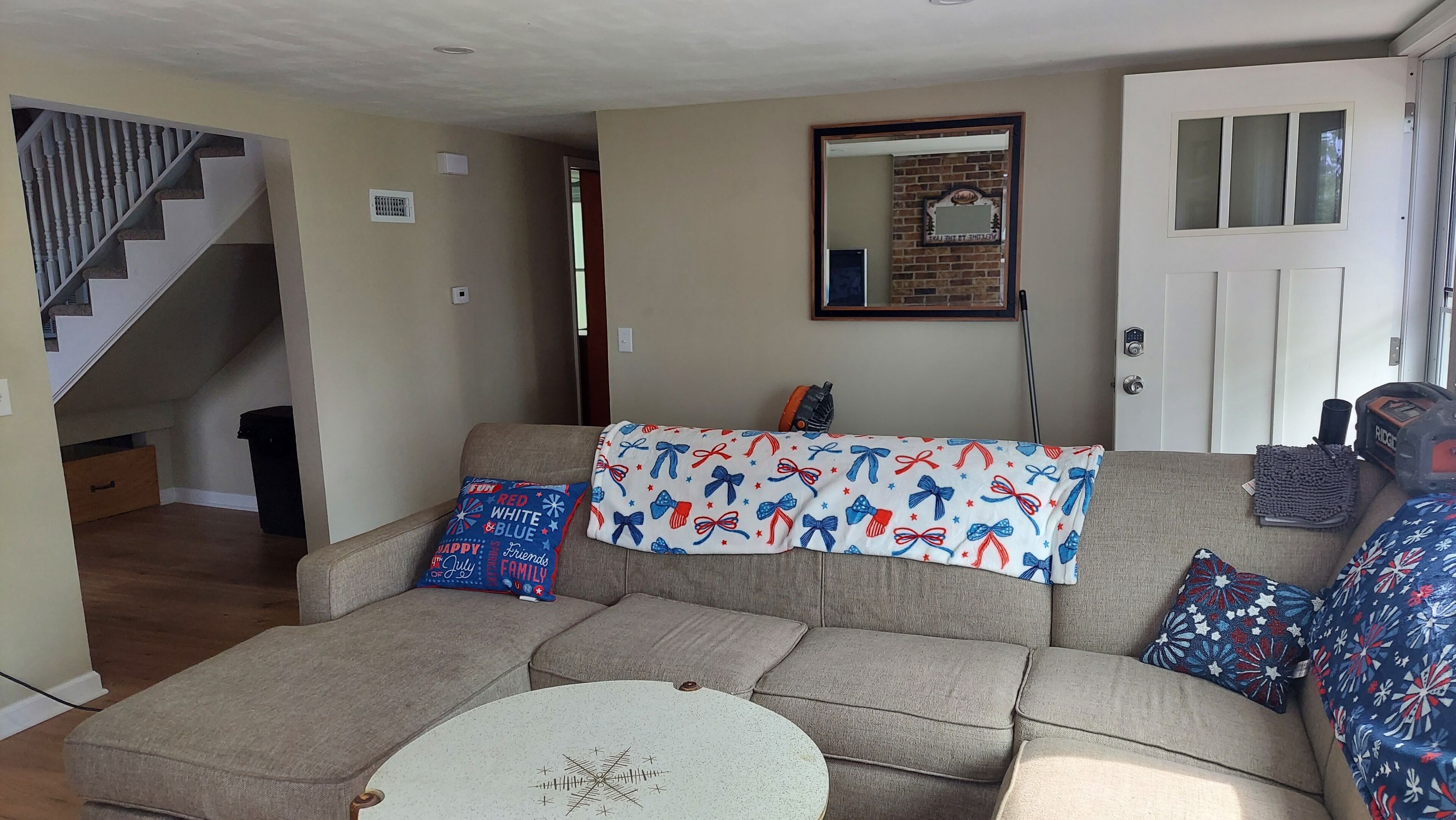 Charming, Updated 3-bdrm House W/view Of Lake Ontario- Waterport/ Sunset Beach - Albion