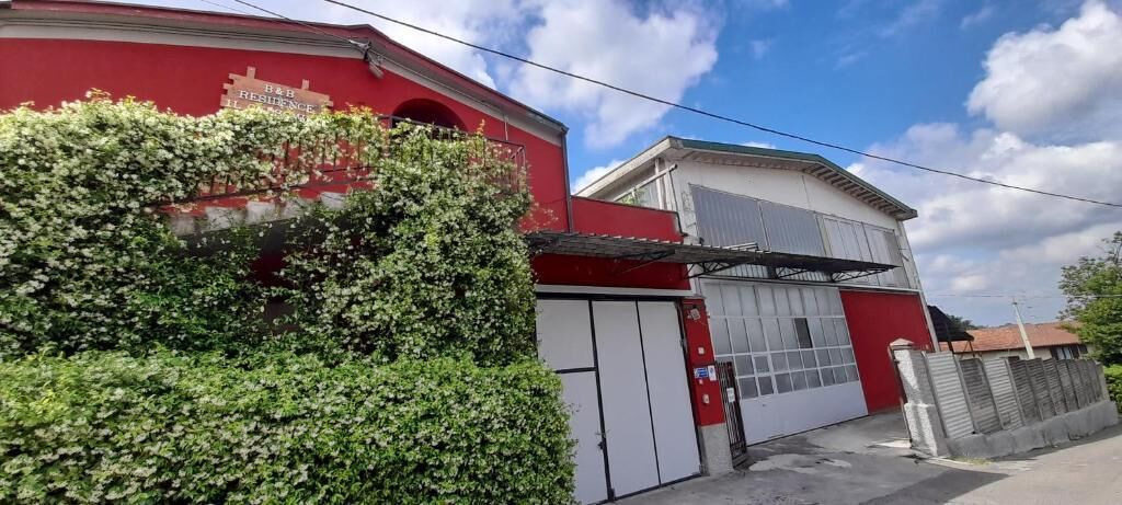 Deluxe Studio | Exterior