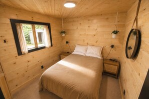 Room - Scandinavian Cabin on Sandy Lakefront [NEW RENOVATION] (Lake Ann)