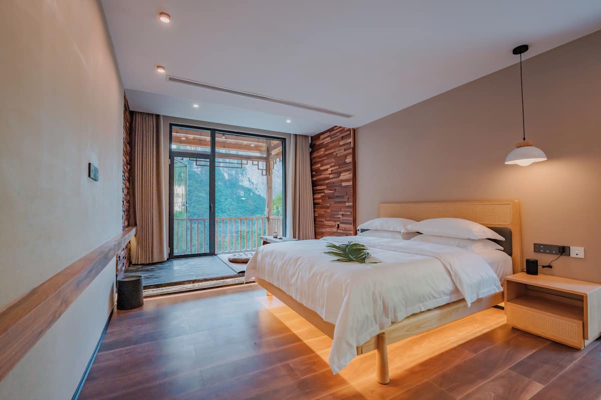 Habitación individual Prestigio, 1 cama King size, aire acondicionado, vista a la montaña | Cortinas blackout, insonorización y wifi gratis