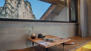 Loft familiare, animali ammessi, vista collina | Interni