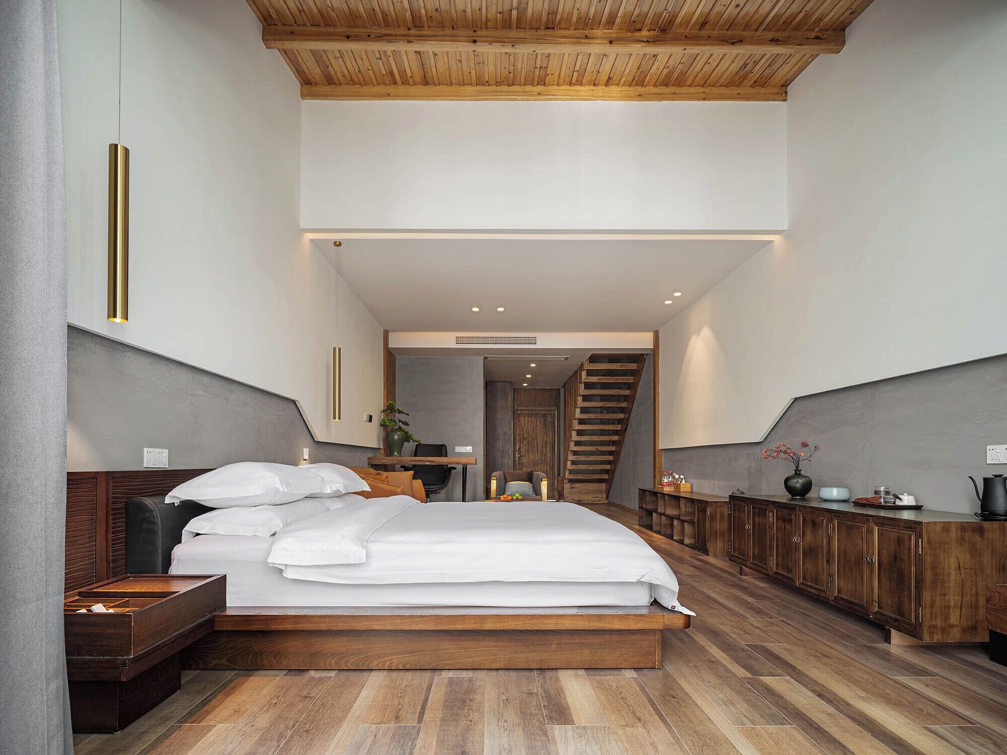 Loft família, aceita animais de estimação, vista para a colina | Cortinas blackout, quartos à prova de som, Wi-Fi de cortesia