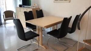 Uklassifisert bilde, 3 av 9, knapp