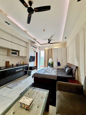 Room - The Yano Retreat – Premium apartment in Noida (NOIDA)
