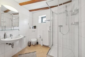 Apartment, Nichtraucher, Küche | Badezimmer