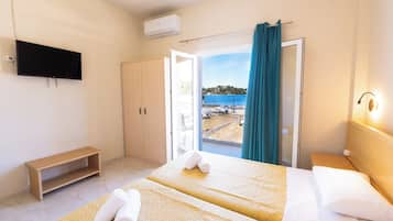 Studio, Sea View | Free WiFi