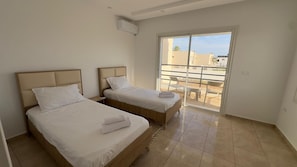 Iron/ironing board, WiFi, bed sheets, wheelchair access - Vrbo Property (Djerba Midun)