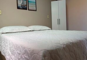 Iron/ironing board, WiFi, bed sheets - Flexible Entrance Near Airport, Uece, Castelão (Fortaleza)