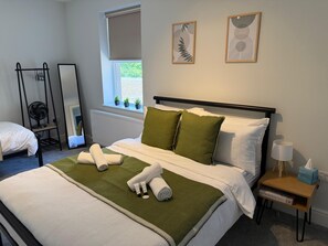 Iron/ironing board, bed sheets - Town Centre Studio Sleeps 3 ,Free parking, Kitchen and Bathroom (Bolton)