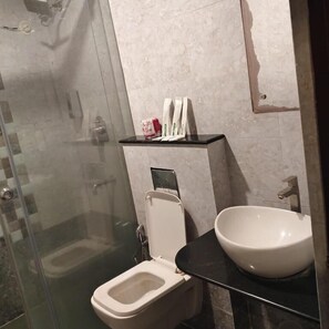 Bathroom - Square Inn (KA)