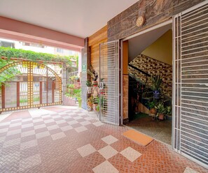House | Reception