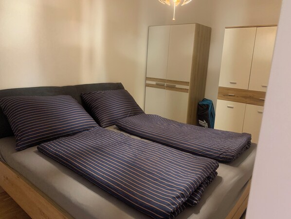 Wifi gratis, ropa de cama, accesible en silla de ruedas